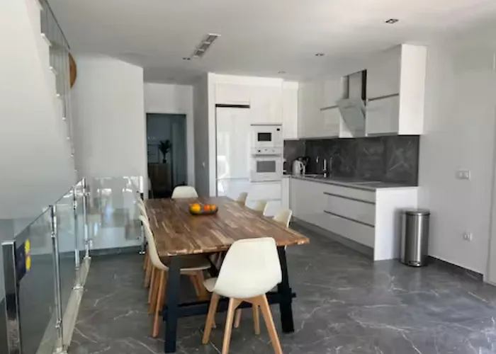 Domicil De Luxe Villa